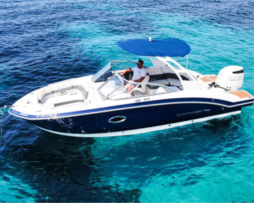 Rent speadboat in Ibiza