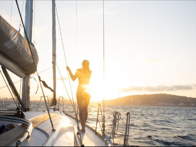 Sunset velero